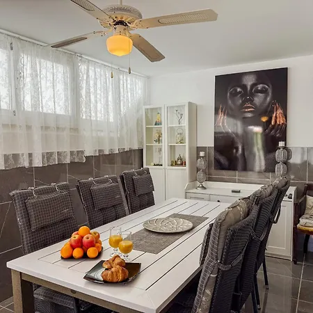 Abades Beach Home Abades